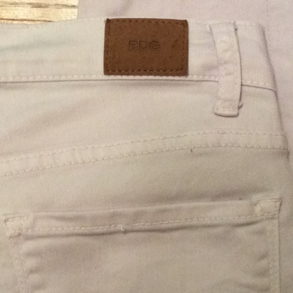 UO BDG mid rise Twig Grazer Jeans light pi… - Picture 6 of 7